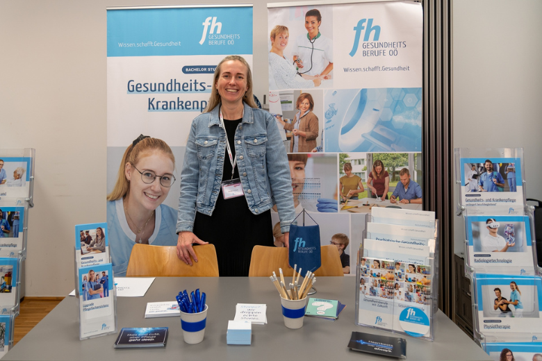 Messestand der FH Gesundheitsberufe OÖ